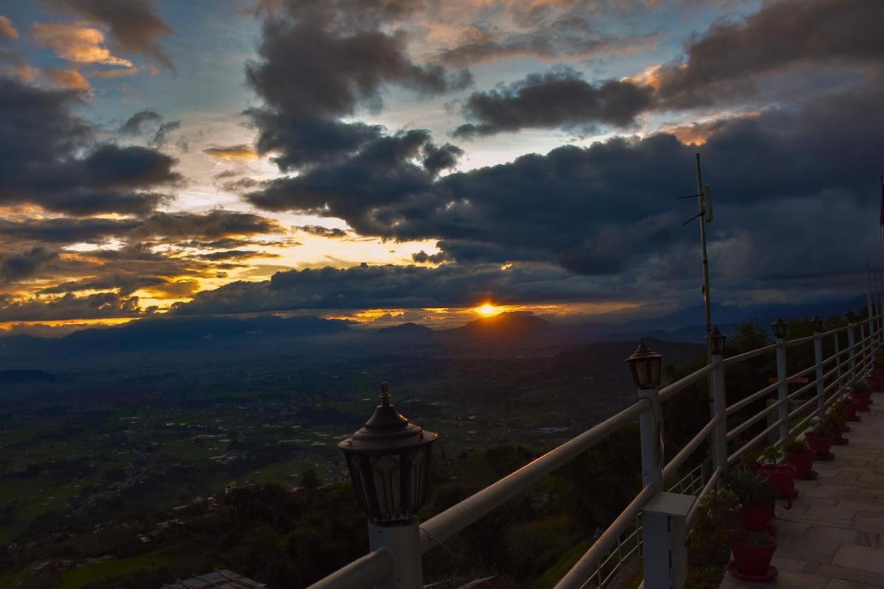 Bojinee Nagarkot Resort Bagian luar foto