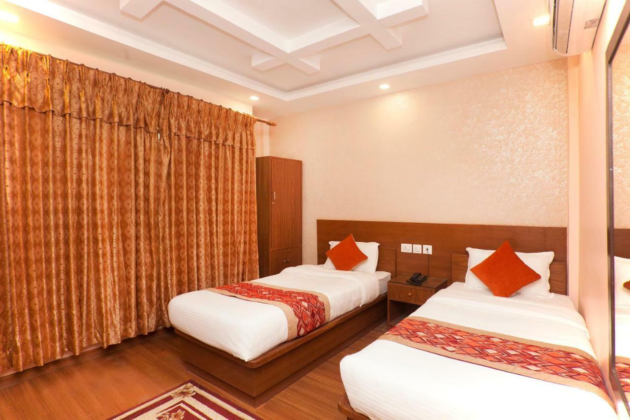 Bojinee Nagarkot Resort Bagian luar foto