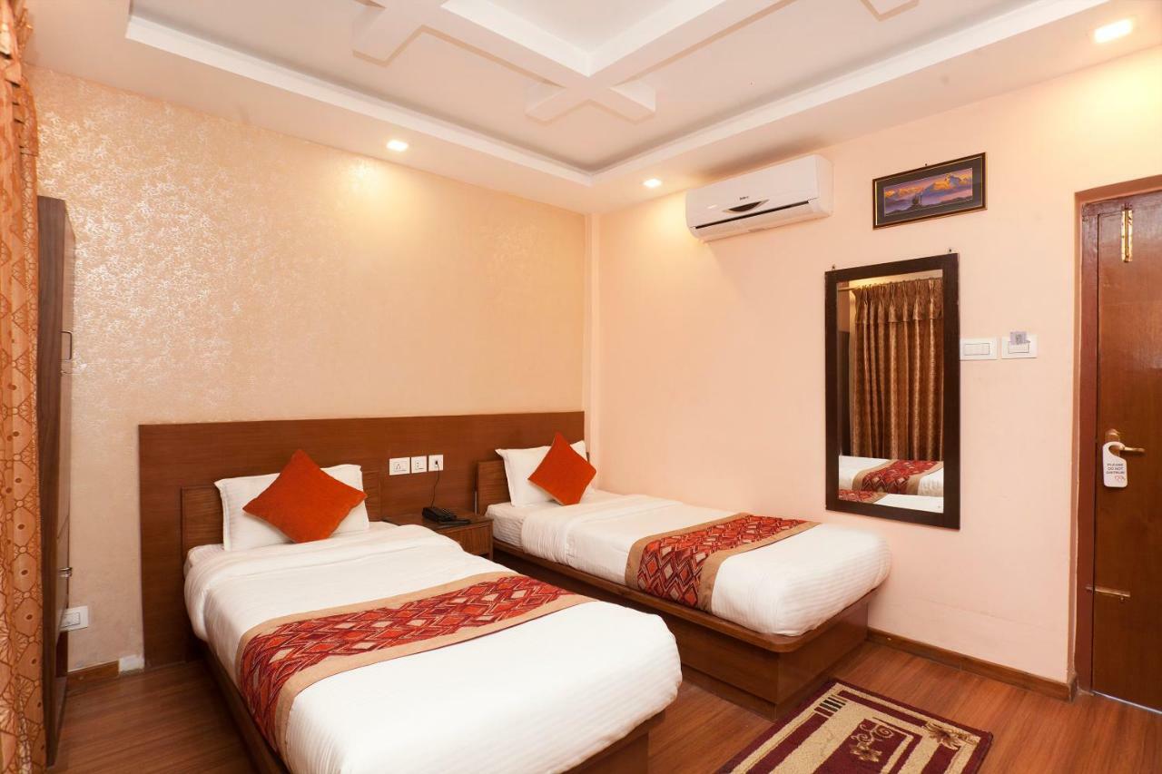Bojinee Nagarkot Resort Bagian luar foto