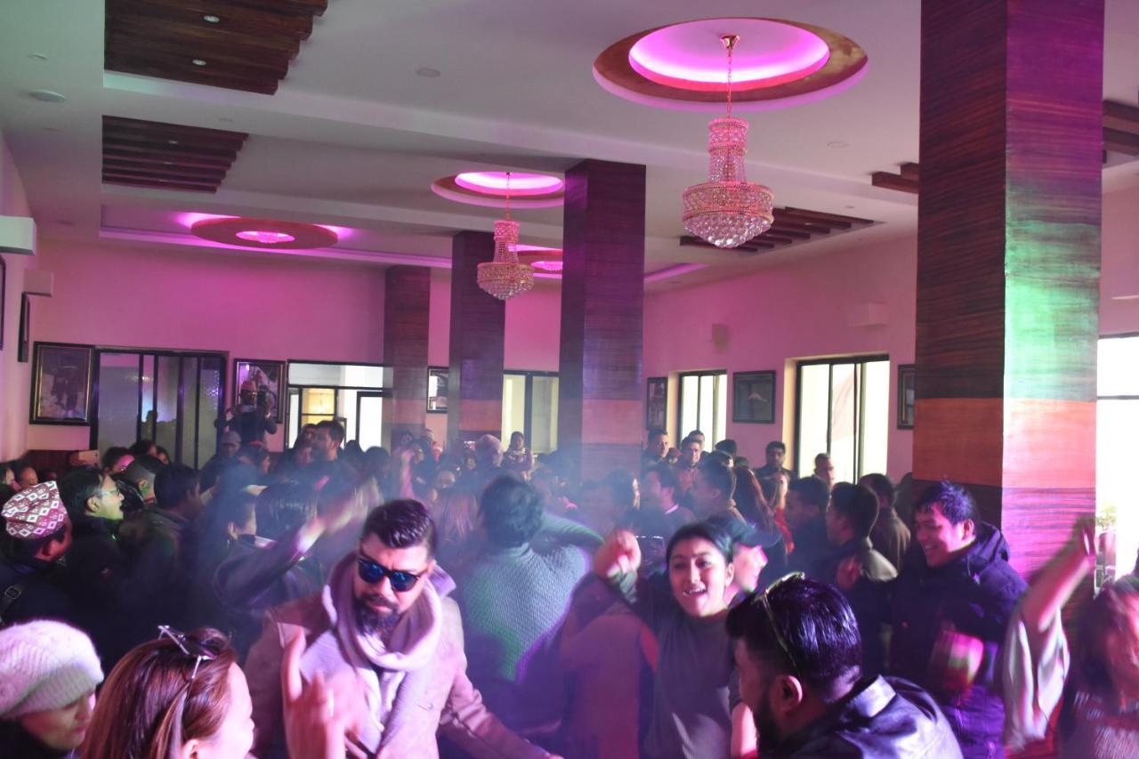 Bojinee Nagarkot Resort Bagian luar foto